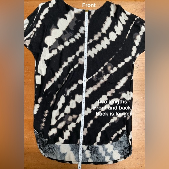 INC Sweater - Abstact pattern with Faux Distressed edges - Picture 3 of 10